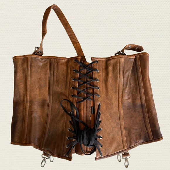 Hips and Curves Ophelia underbust leather corset - Picture 3 of 5